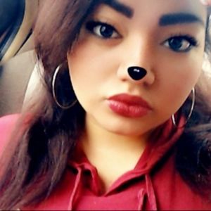 Meet your Posher, Carolyn